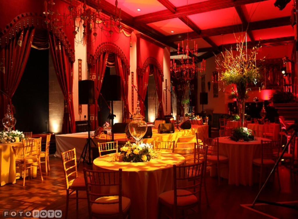 Peckforton Castle Tarporley Quarto foto