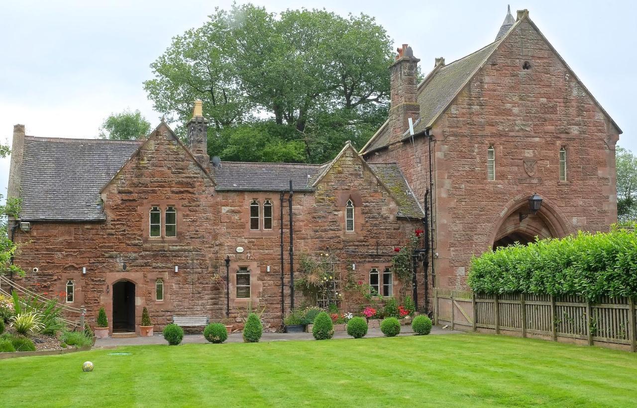 Peckforton Castle Tarporley Exterior foto